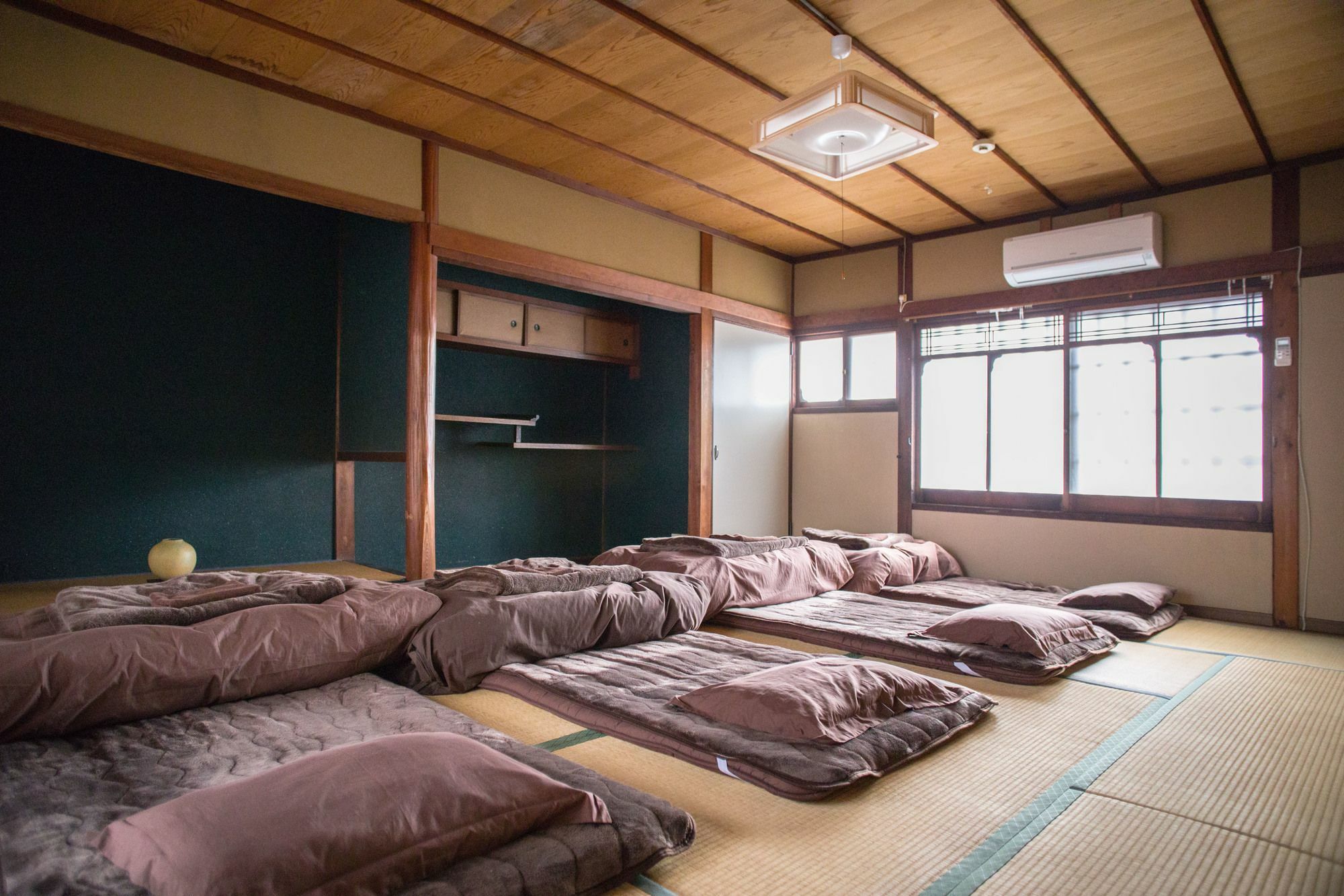 And Smiles Hostel Nara Exterior foto